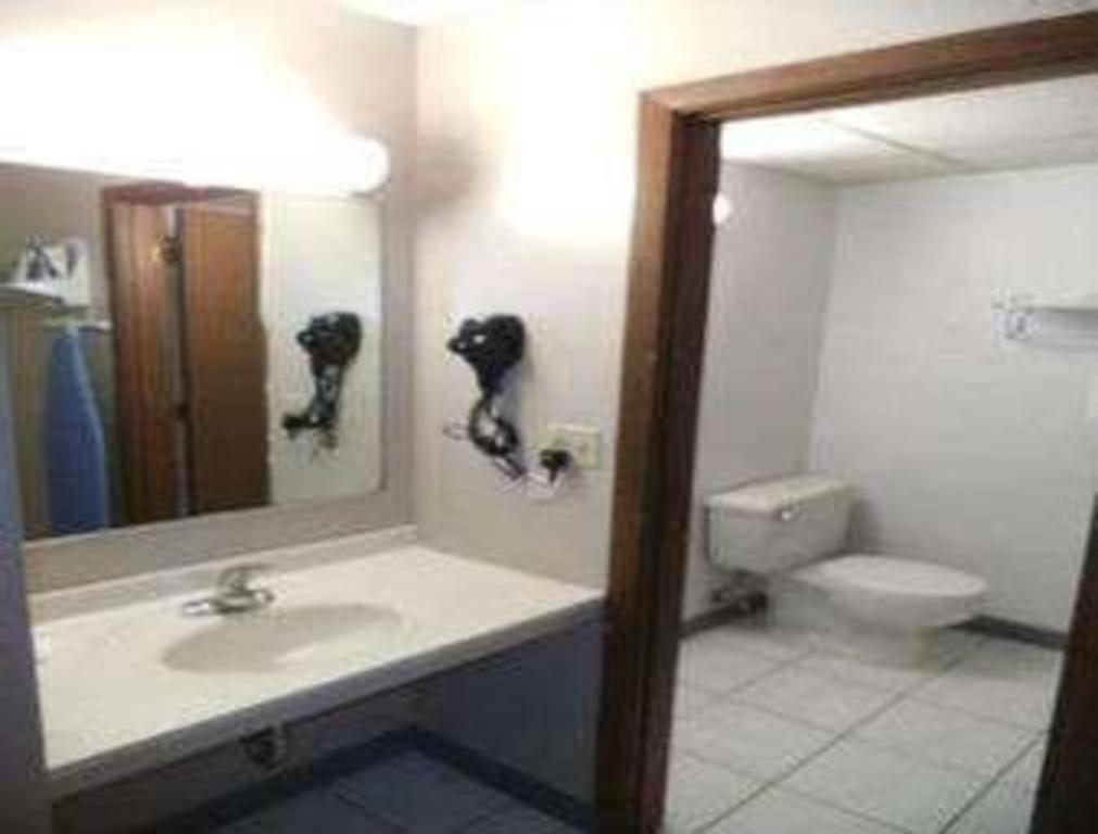 Days Inn By Wyndham West Branch Iowa City Area Luaran gambar