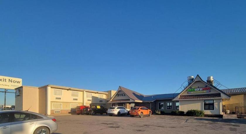 Days Inn By Wyndham West Branch Iowa City Area Luaran gambar