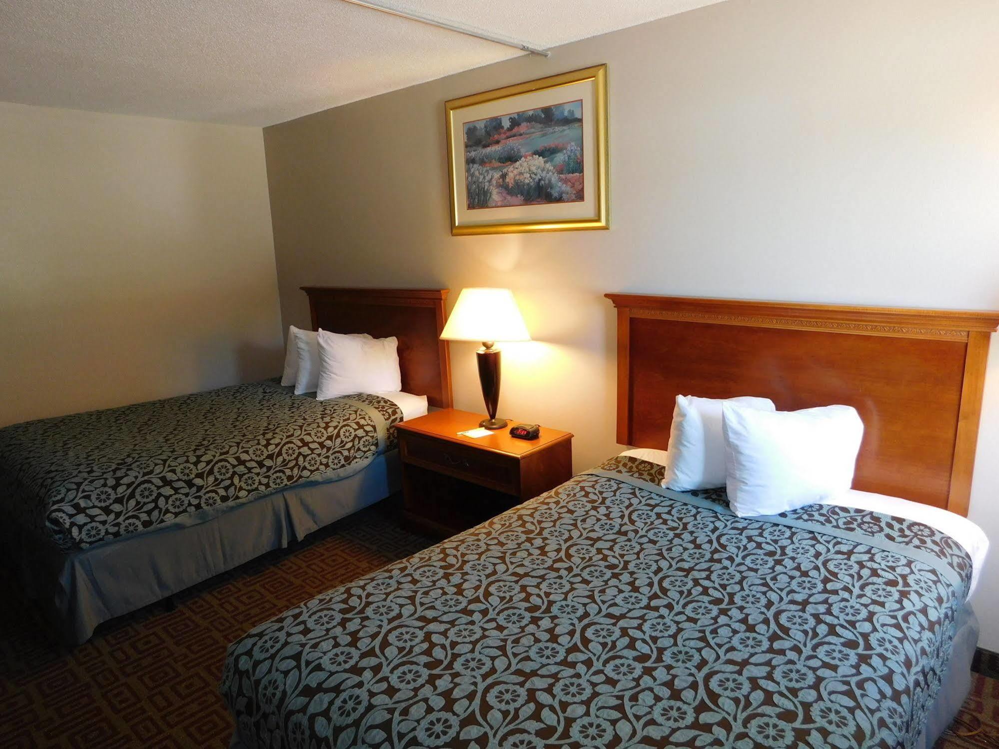 Days Inn By Wyndham West Branch Iowa City Area Luaran gambar
