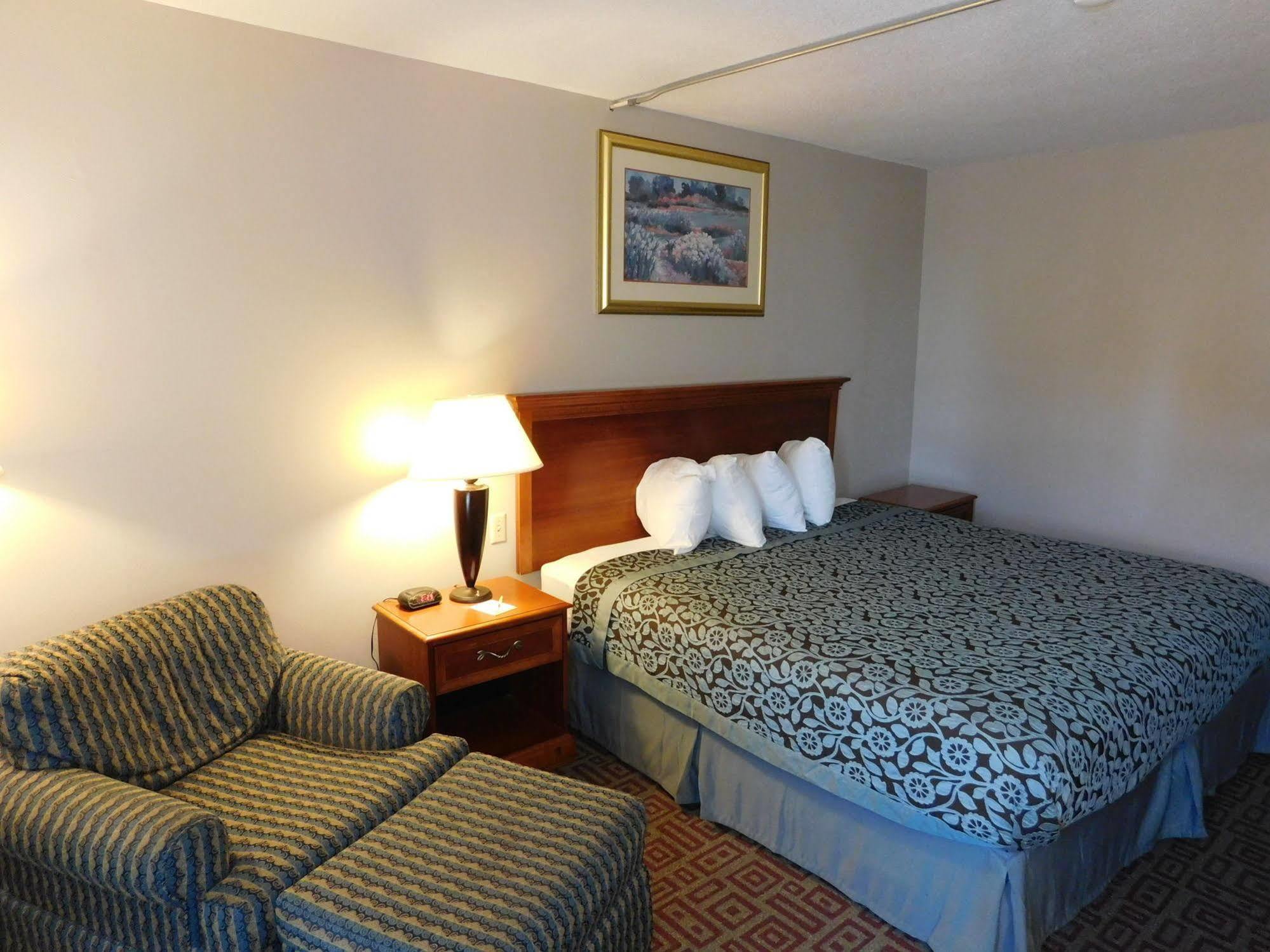 Days Inn By Wyndham West Branch Iowa City Area Luaran gambar